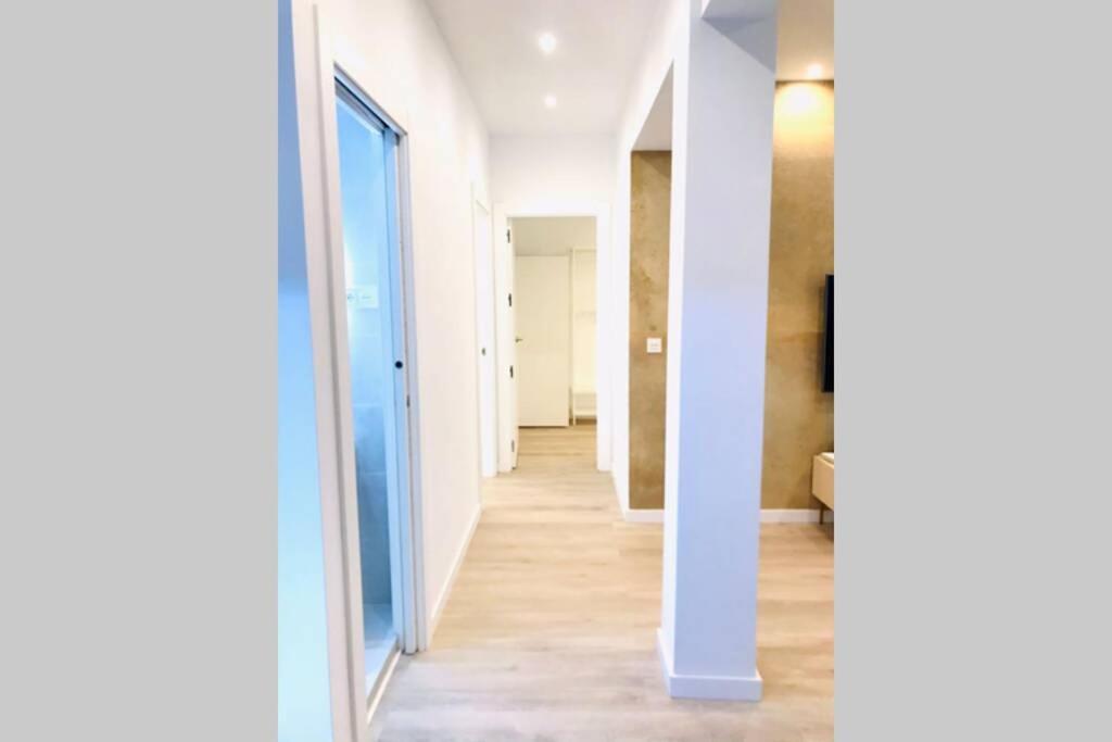 Andalucia I & Balcony By Ele Apartments Málaga Extérieur photo